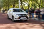 Mitsubishi Outlander PHEV 2015 года (UK)